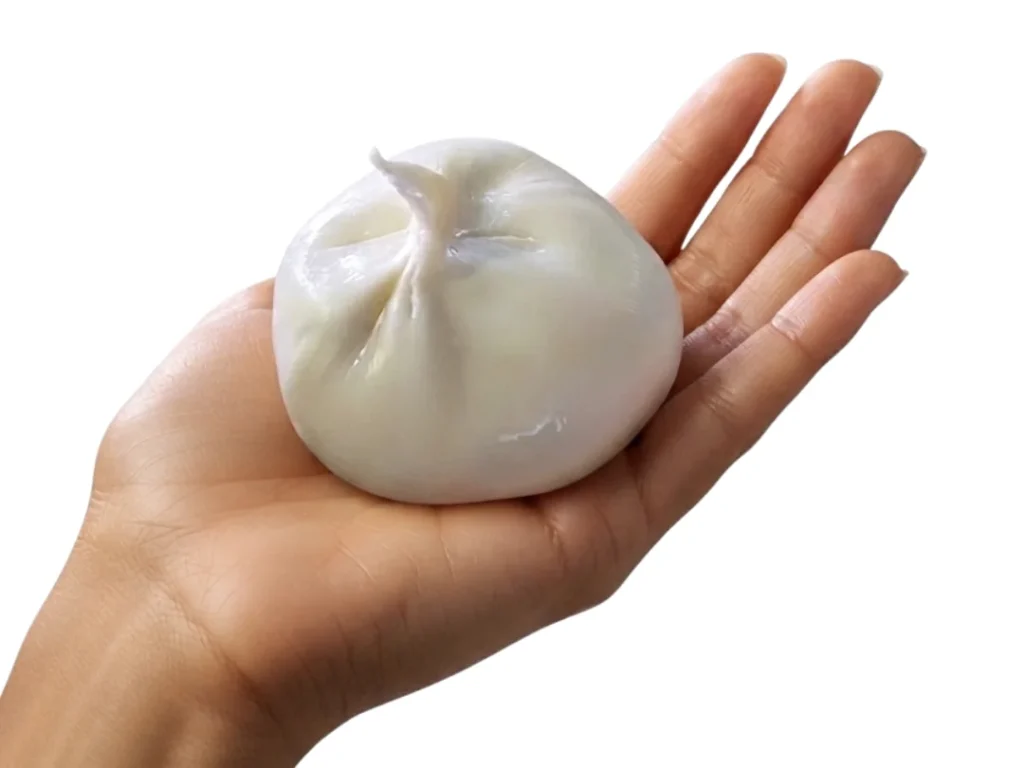 ~ otomatik makinesiyle üretilen burrata